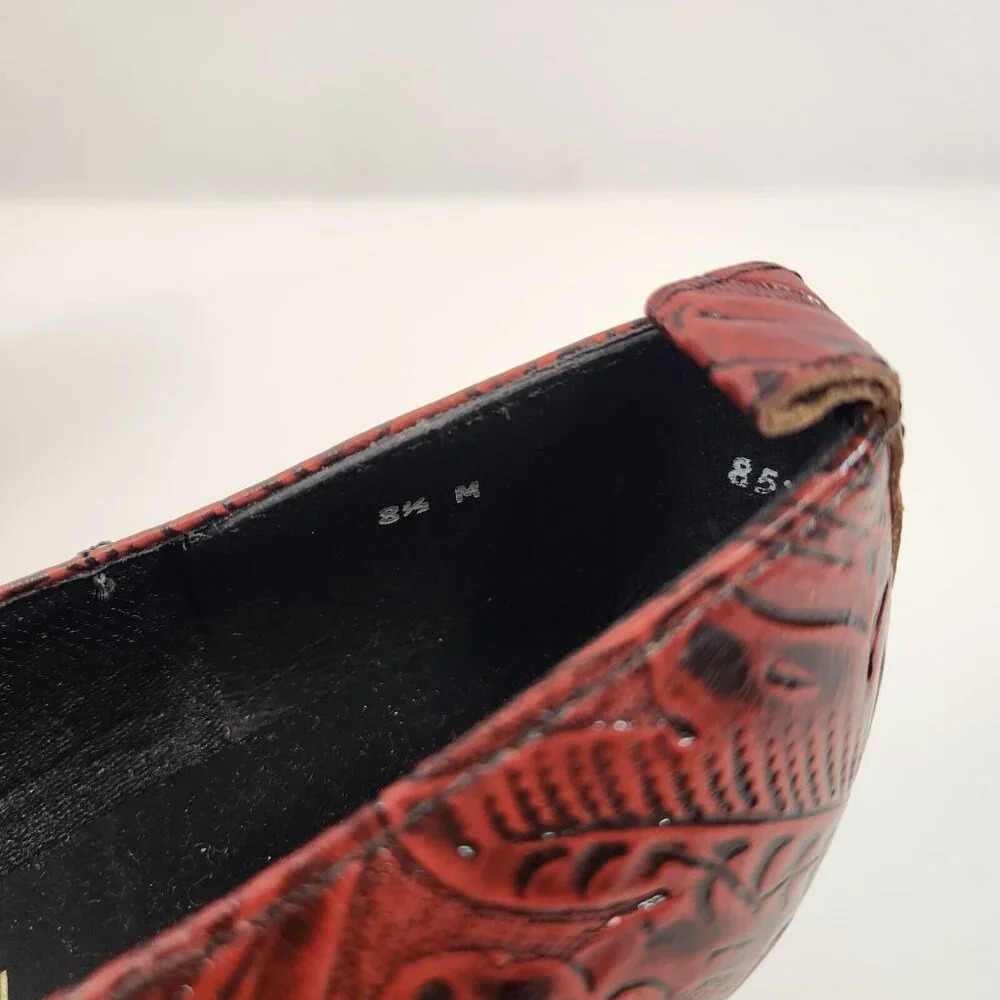 Tic-Tac-Toes Red Tooled Leather Shoe Women's US Size 8.5 Pump Low Heel - Picture 4 of 12